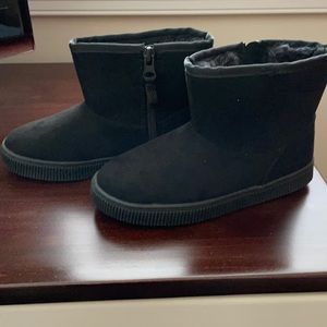 Cat & Jack black boots size 12